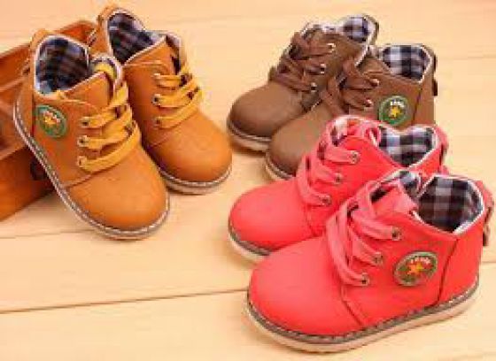 Дитяче взуття оптом від Karavan Obuvi — надійні постачальники та вигідні умови